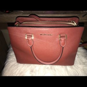 Merlot Savannah Michael Kors satchel!